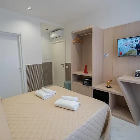 Greros H. Centro By Clapa Group Dislocated Hospitality Neapol