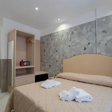 Greros H. Centro By Clapa Group Dislocated Hospitality 4*