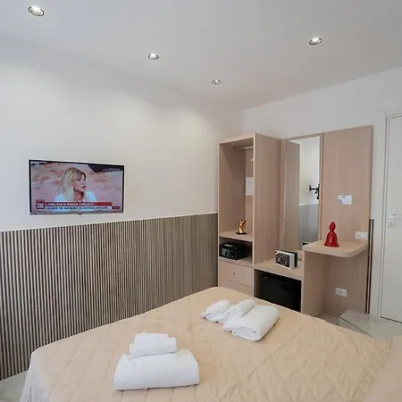 Greros H. Centro By Clapa Group Dislocated Hospitality 4*