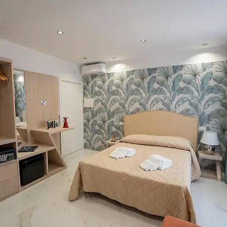 Greros H. Centro By Clapa Group Dislocated Hospitality 4*