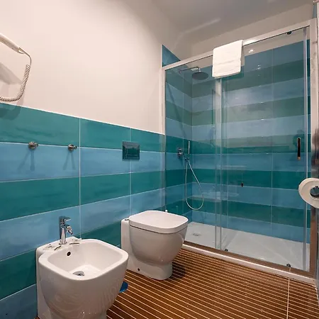 Greros H. Centro By Clapa Group Dislocated Hospitality Pensjonat 4*