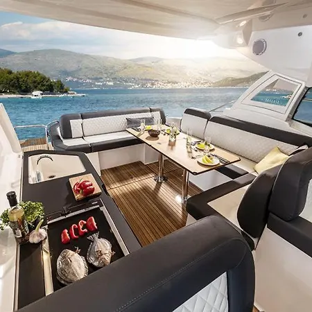 Greros H. Centro By Clapa Group Dislocated Hospitality 4*