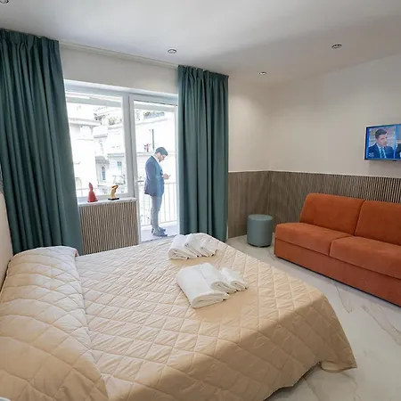 Greros H. Centro By Clapa Group Dislocated Hospitality 3* Napoli